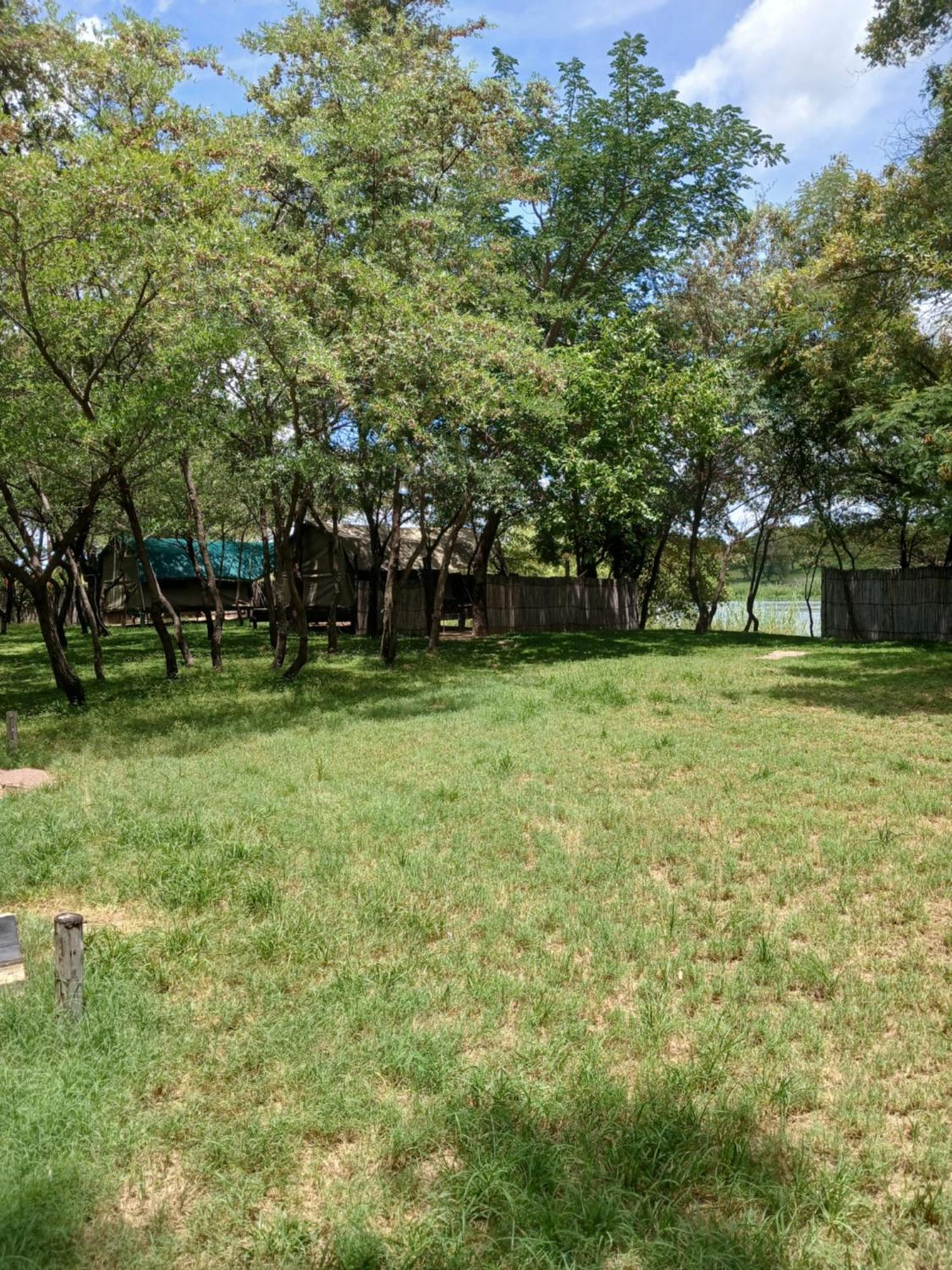 Camp Hogo Kavango รุนดู ภายนอก รูปภาพ